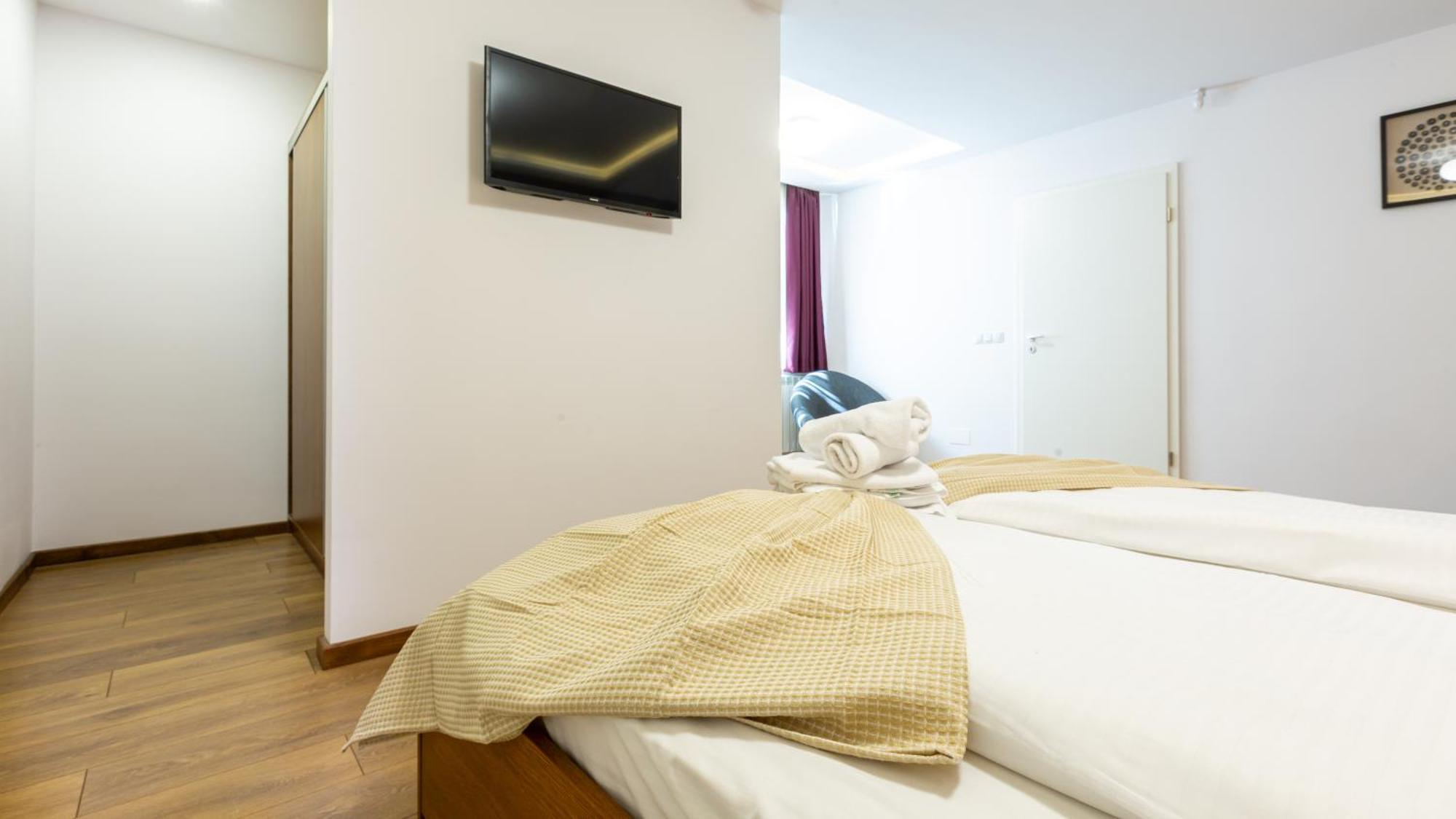 Sun Villas Accommodation Braşov Buitenkant foto