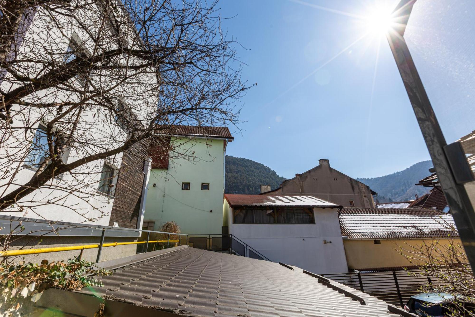 Sun Villas Accommodation Braşov Buitenkant foto
